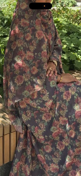 The Vintage Rose Abaya